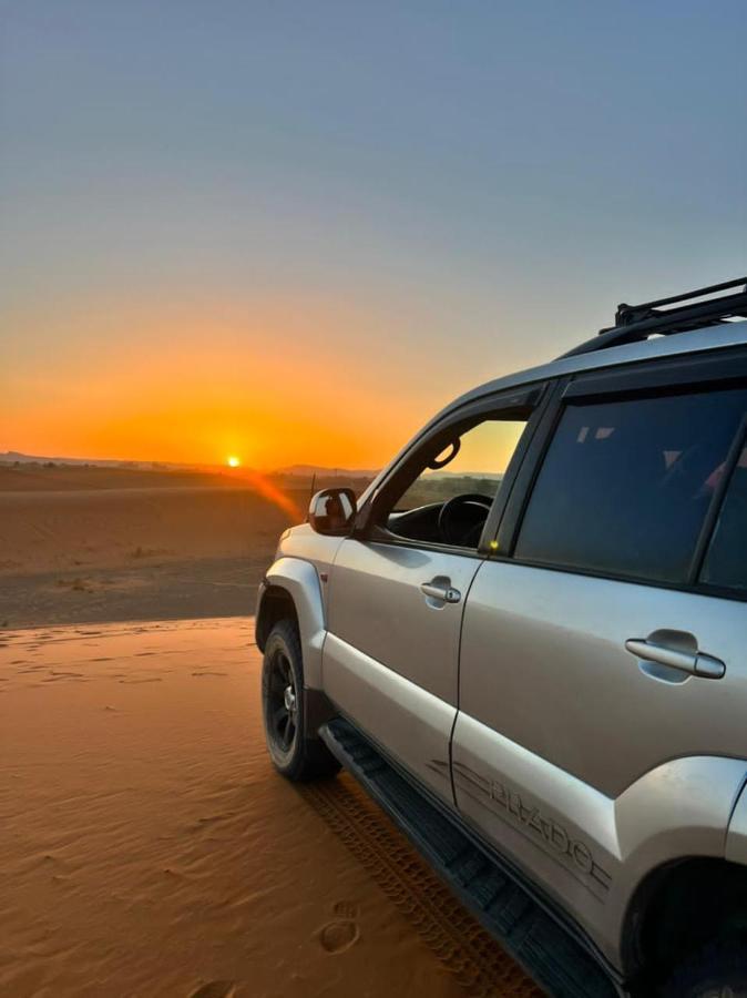 Roses desert camp Merzouga Exterior foto