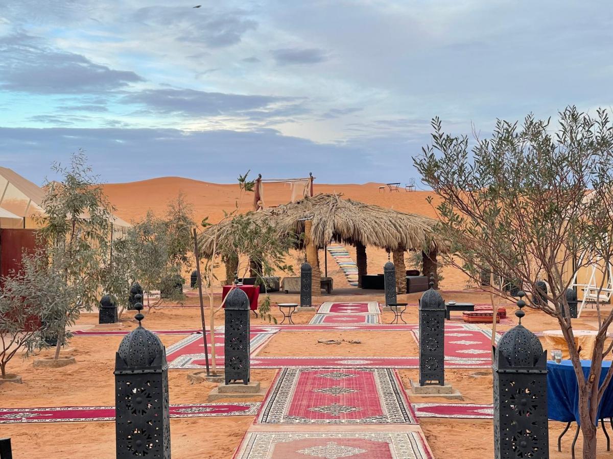 Roses desert camp Merzouga Exterior foto