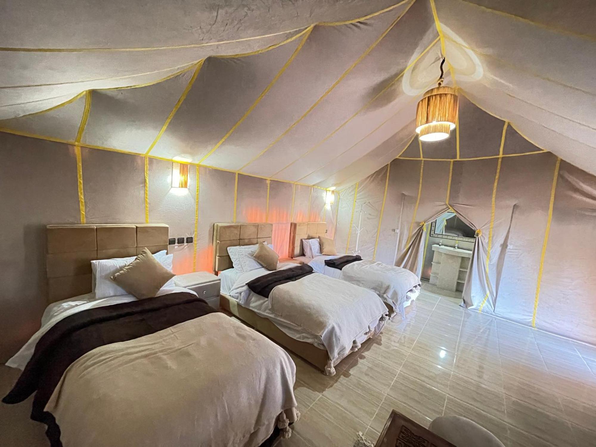 Roses desert camp Merzouga Exterior foto